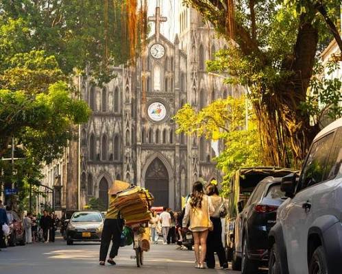 DAY 1 - HANOI ARRIVAL - PRIVATE TRANSFER