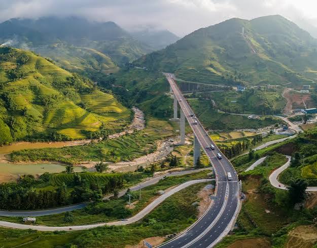 Vietnam Highlights & Island Moments – 12 Days