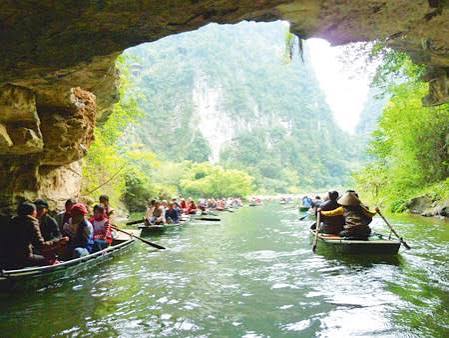 Essential Vietnam: From Northern Mountains to Southern Delta – 8 Days